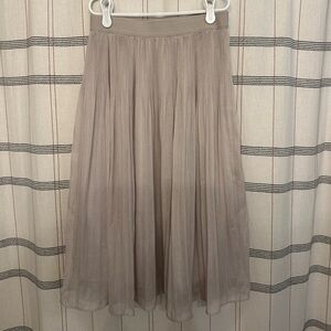 H&M Pleated Midi Skirt Size 4